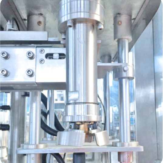 1-5L/5-30L ड्रम ऑटोमैटिक सिंगल हेड बोतल रोप कैपिंग मशीन FX-1D 600BPH