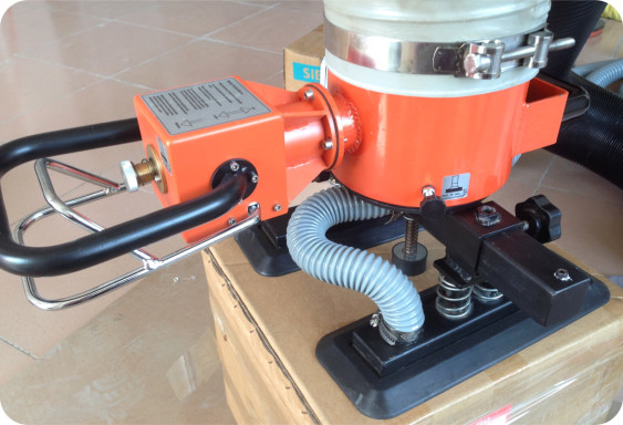 EMLH1202550 वैक्यूम लिफ्टिंग सिस्टम 2800mm*270° सेक्टर वर्क एरिया एल्यूमीनियम मिश्र धातु रेल के साथ